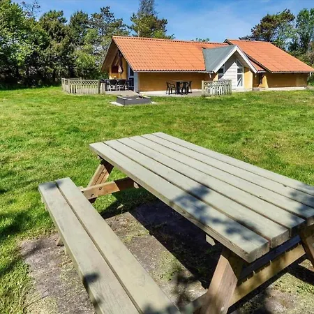 Ve323-vejers-strand-engesovej-18 Holiday home